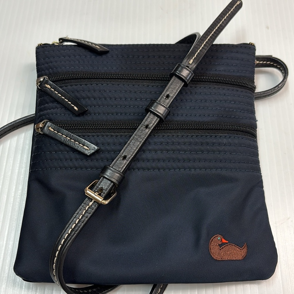 Dooney & Bourke North South Triple Zip Nylon Crossbody Bag - Navy. J6804284